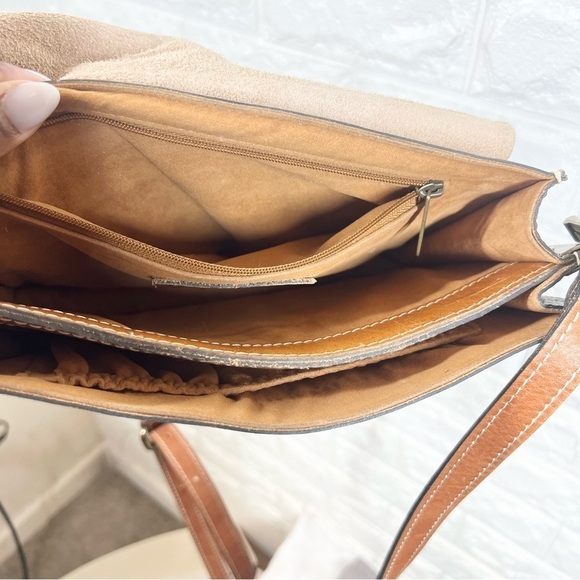 Patricia Nash floral leather crossbody - Picture 8 of 9